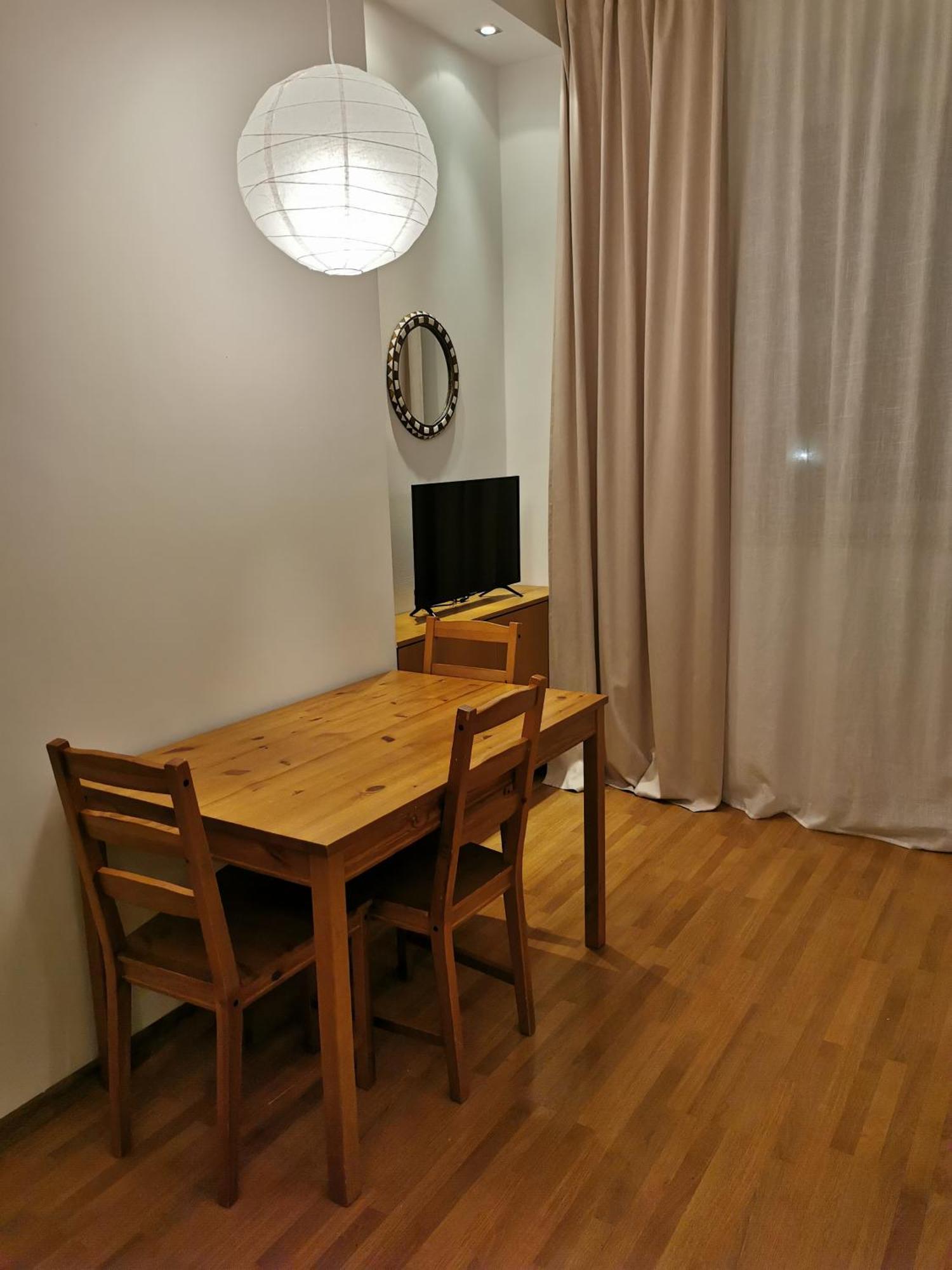Cozy Spacious Apartment With Balcony Kraków Exteriör bild
