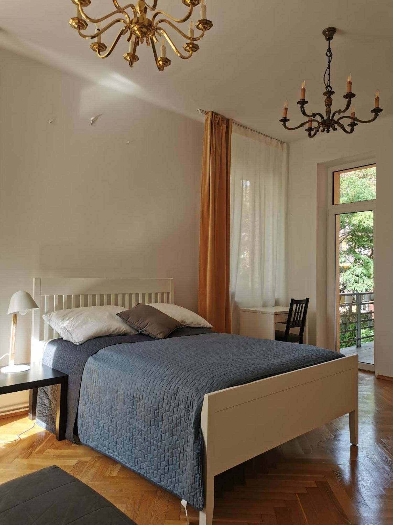 Cozy Spacious Apartment With Balcony Kraków Exteriör bild